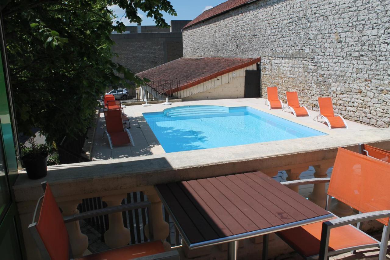 Logis Hotel Restaurant & Pizzeria Vuillot Cuiseaux Kültér fotó